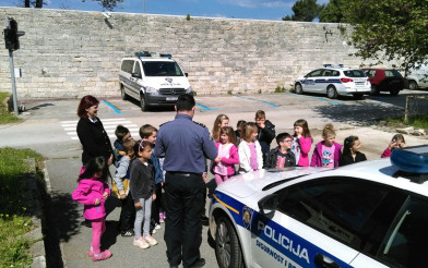 Dječji vrtić - Posjet djece Dječjeg vrtića Medulin Policijskoj postaji Pula